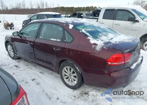 2013 Volkswagen Passat S z USA, uszkodzony, nr VIN 1VWAP7A33DC104517